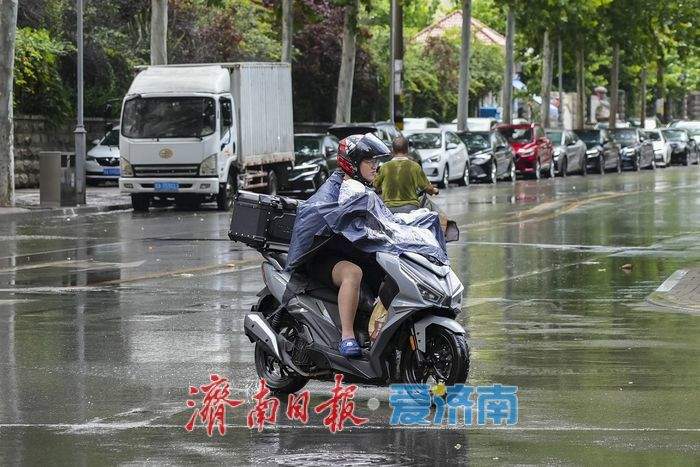 局地10级雷雨大风，今日傍晚到31日济南降雨频繁