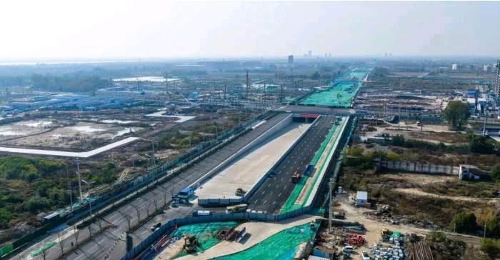 济南黄河大道二期工程立体交通骨架加速成型