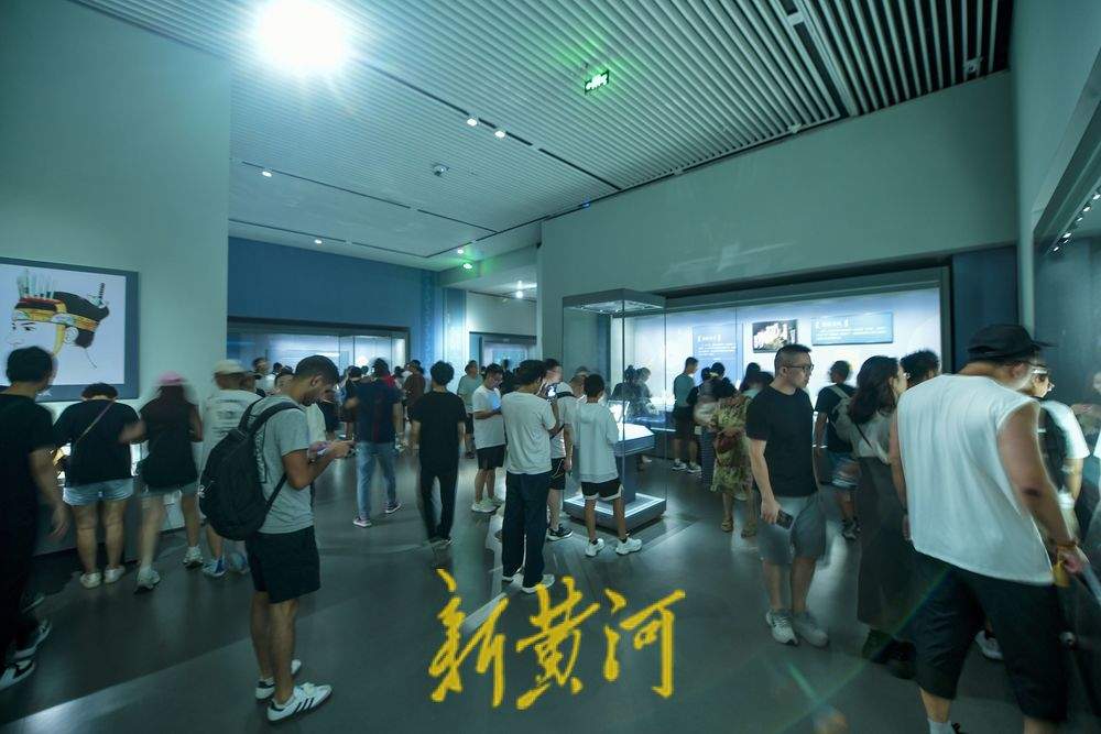 暑期文化场馆研学游火热 学生组团开启文化游 