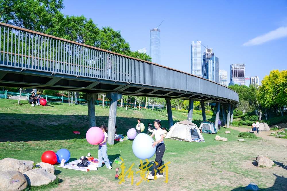 从“赏绿”到“享绿”，济南CBD山体公园迎来露营潮