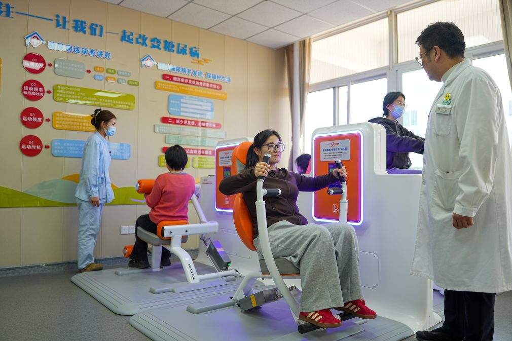 述评：以全民健身托举健康中国