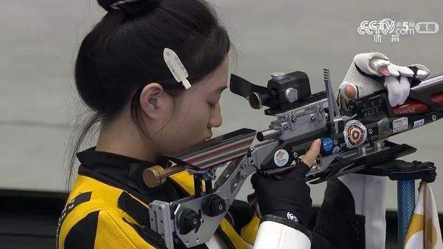 超可爱!黄雨婷解释“阿条本条”名字由来 这样的朋友可以给我来一打 