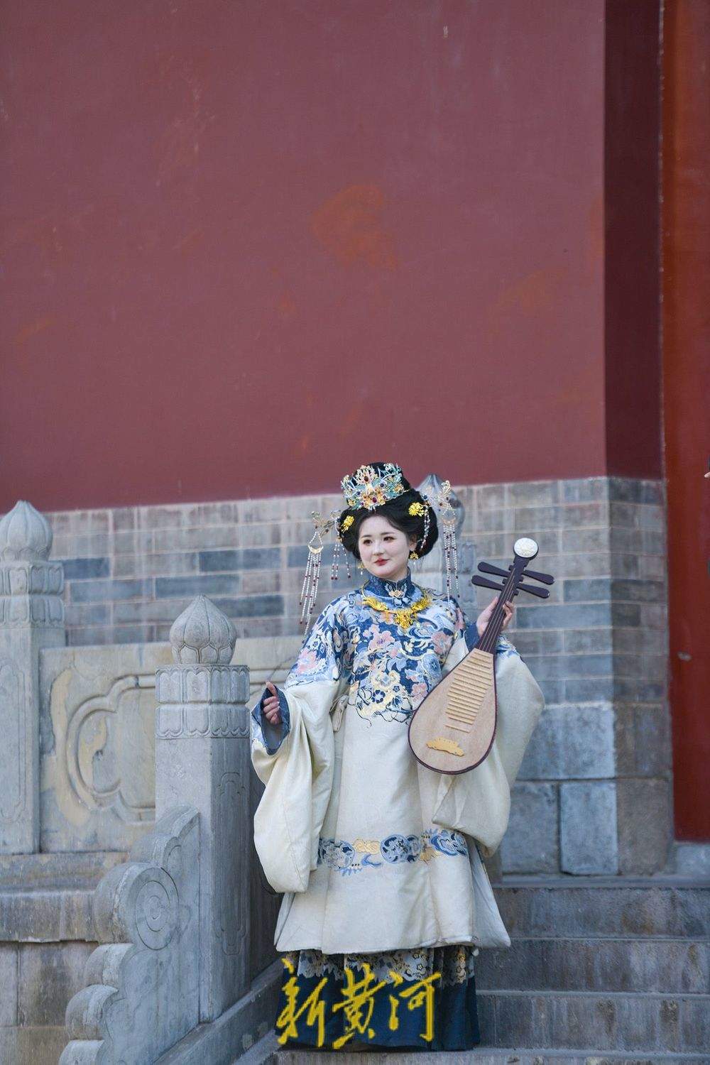 红窗金瓦映华裳,济南府学文庙成汉服旅拍文化新地标