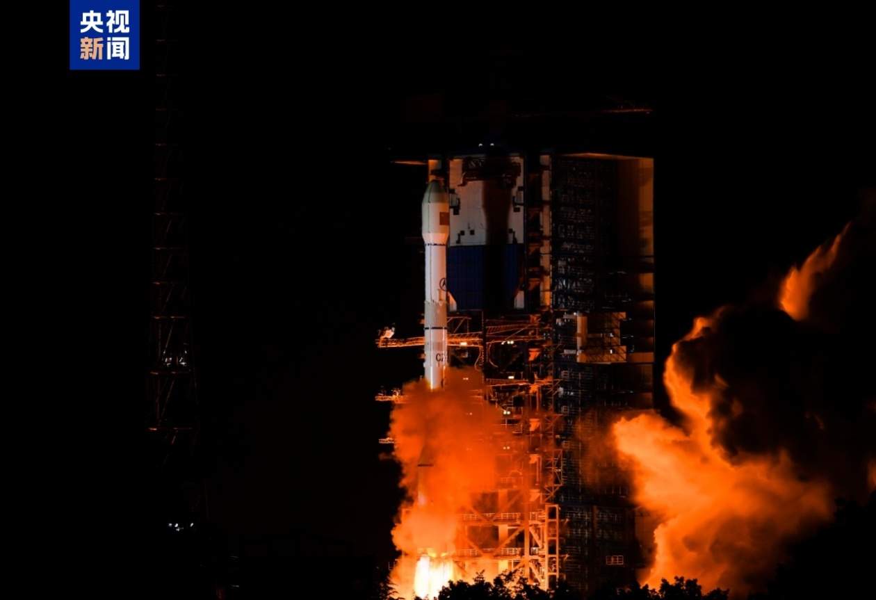 我国成功发射通信技术试验卫星十九号