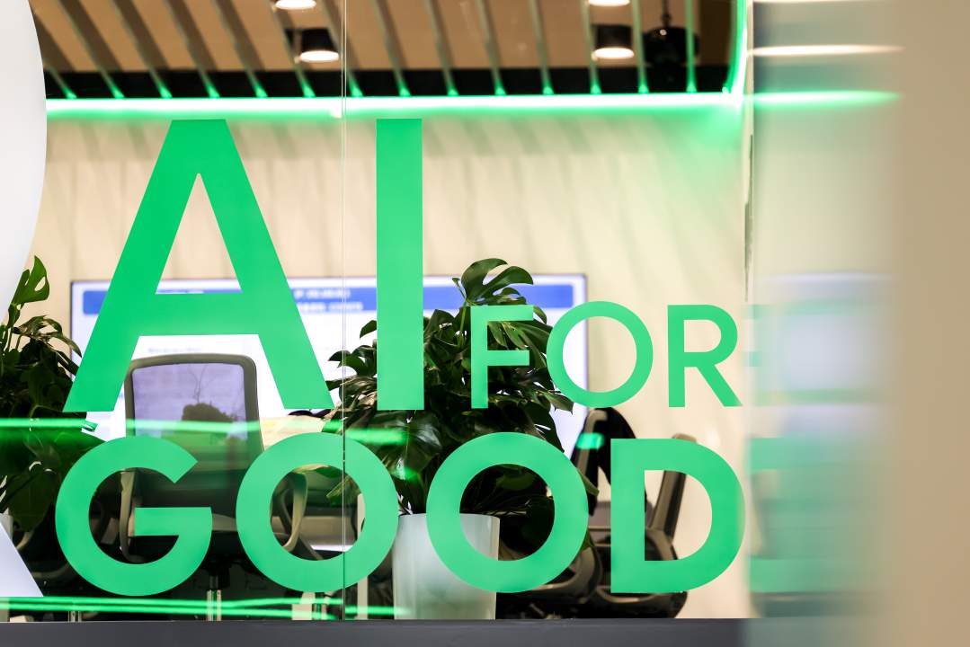 七年磨一剑！轻舟智航升级使命愿景，迈向全球领先通用物理AI公司