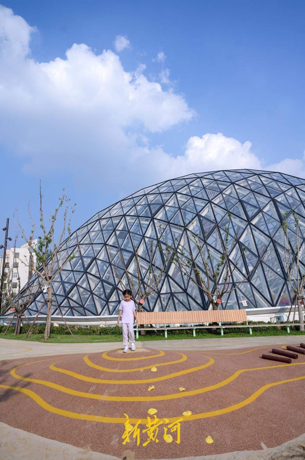 槐苑文化体育公园将开放 “神奇槐谷”游乐区吸引众多儿童
