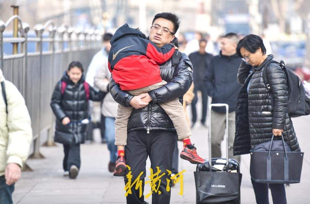 春运今日正式启幕 旅客返乡笑容满载