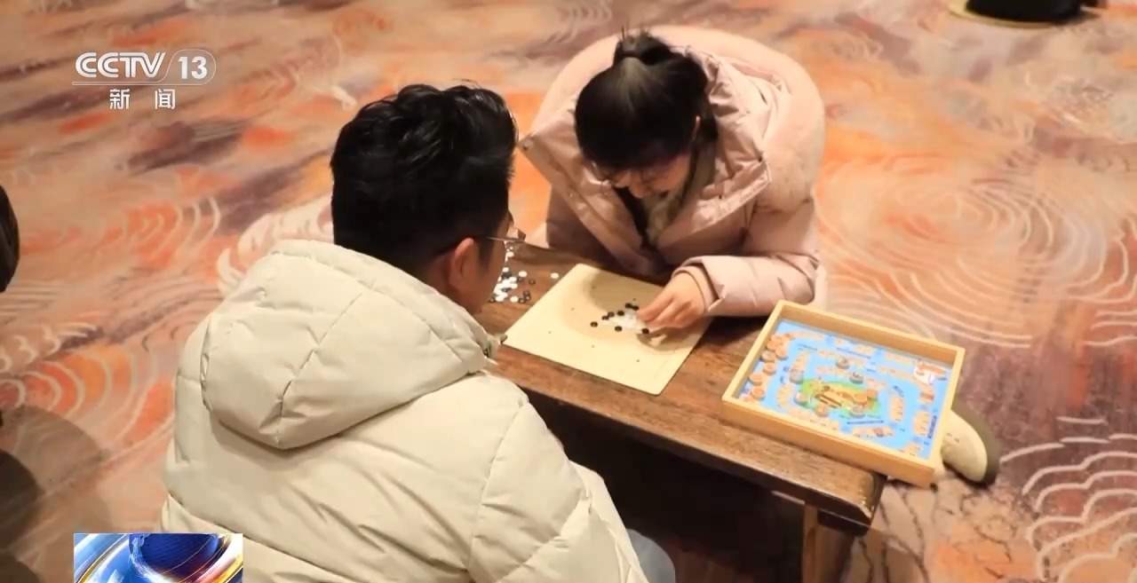 告别“到此一游”任务式打卡 00后假期旅游主打“爱你老己”