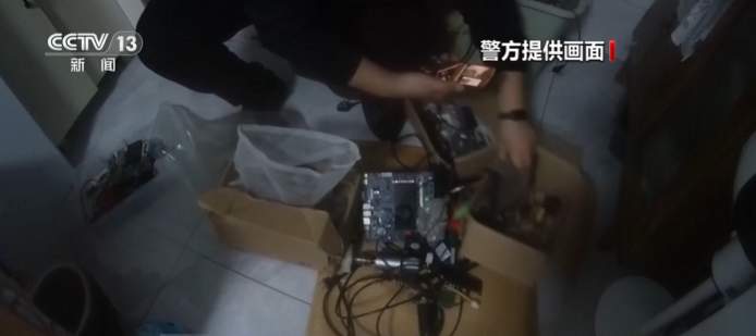 看见车上有这种“装饰”，请立刻报警！