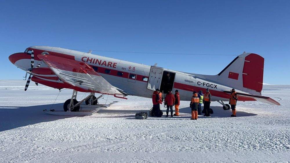 中国南极考察队成功救援1名俄南极考察站病员