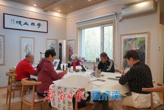 济南老年人大学以平台化思维创新破题 三大平台托举“幸福夕阳红”