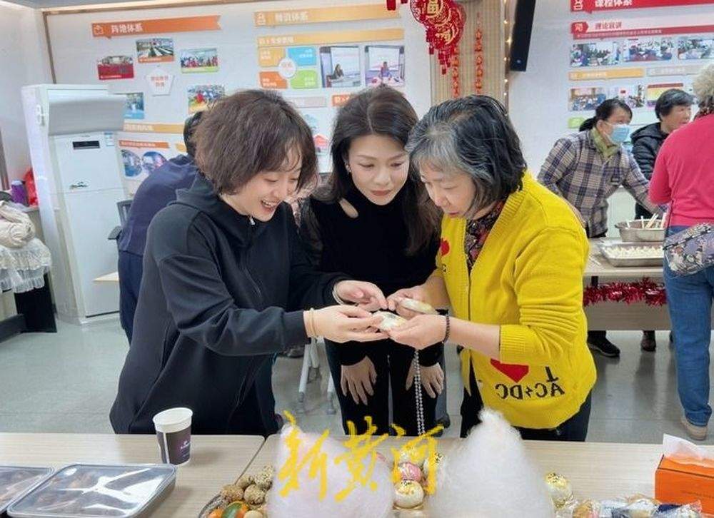 全国亚军“变身”社区教头 这对夫妻组成社区公益“最佳拍档”