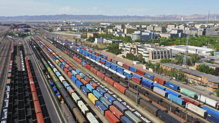 亚欧通衢向未来——沿着高速看新疆立体交通新图景