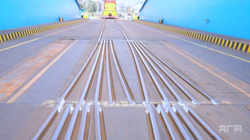 亚洲最长铁路轮渡 跨海串联三大经济圈