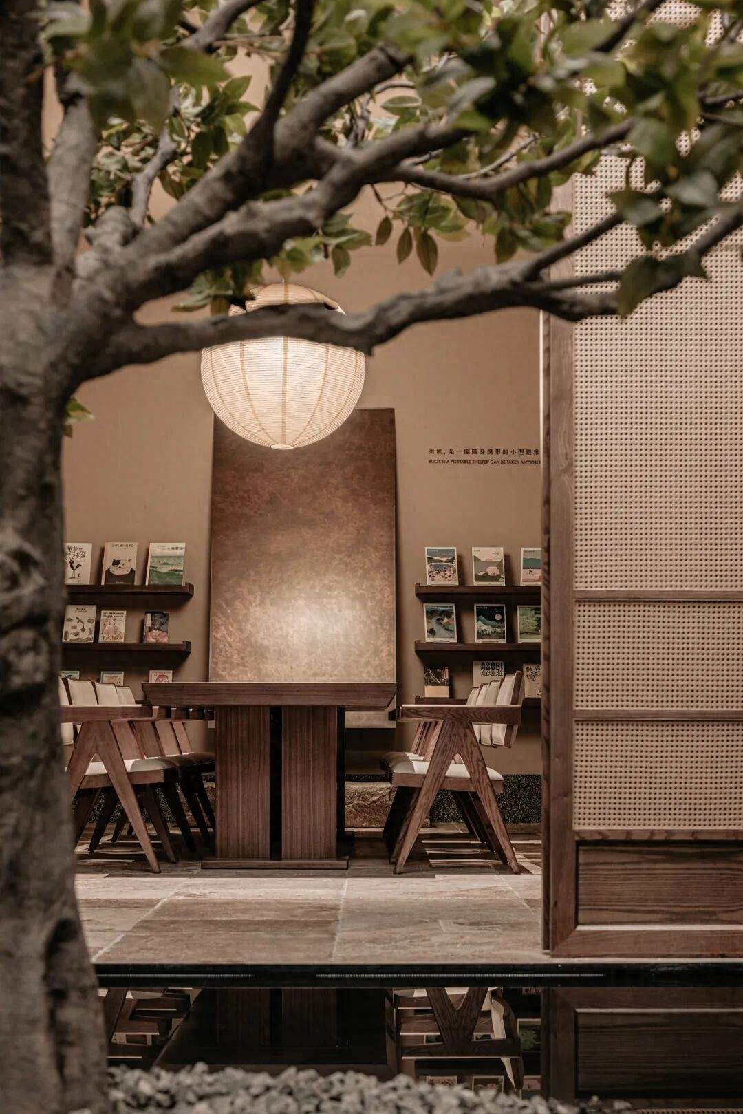 “亚朵见野”发布，亚朵村的精神能打动投资市场吗？