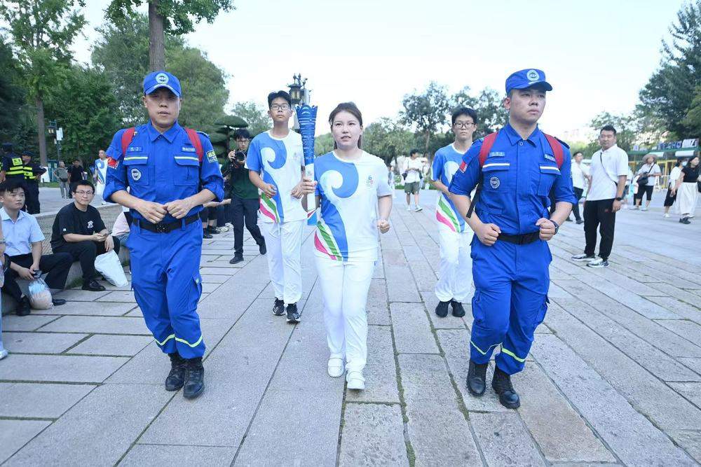 “泉炬”传递“路线图”：一幅串联济南泉水文脉的“文化长卷”