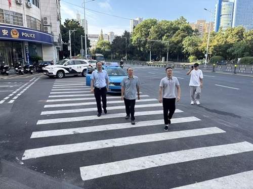南昌看男科去哪?南昌华医中医医院情系百姓护健康,公益行医筑牢男科防线