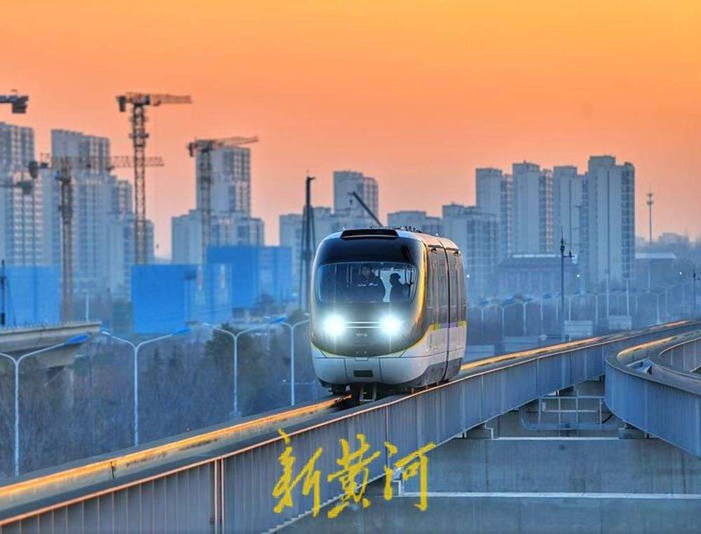 首发体验！记者探访济南云巴，揭秘全国最长空中环线