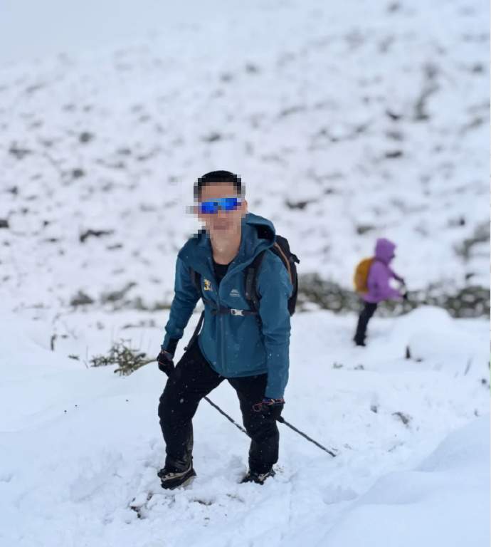 25岁男子徒步反穿“长穿毕”路线失联,多批救援人员进山搜寻无果,知情人:很遗憾,人已经不在了