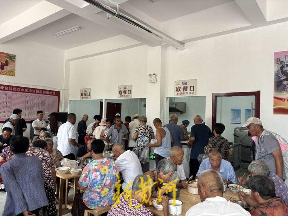 一天三顿免费吃 一周七天不重样！这里的乡村大食堂让老人享受“舌尖幸福”