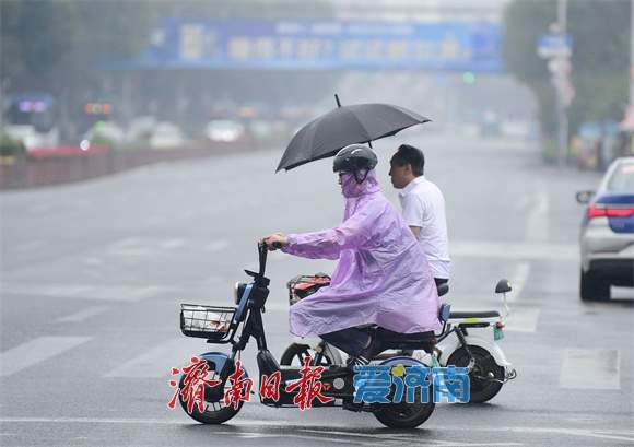 济南市防汛抗旱指挥部办公室发布防汛预警，启动防汛三级应急响应