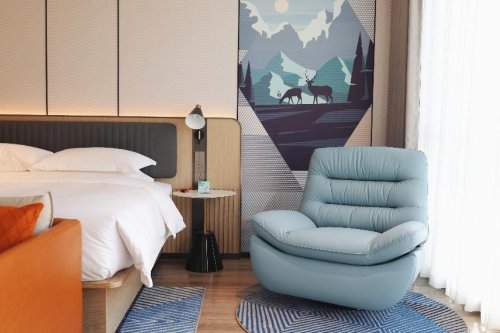 一只行李箱与一份信赖:宜尚酒店在中档赛道重新定义“服务”价值