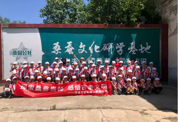 融媒·先锋｜曾经“悬浮”的文化服务，如今“稳稳落地”——庭院深处，书声琅琅