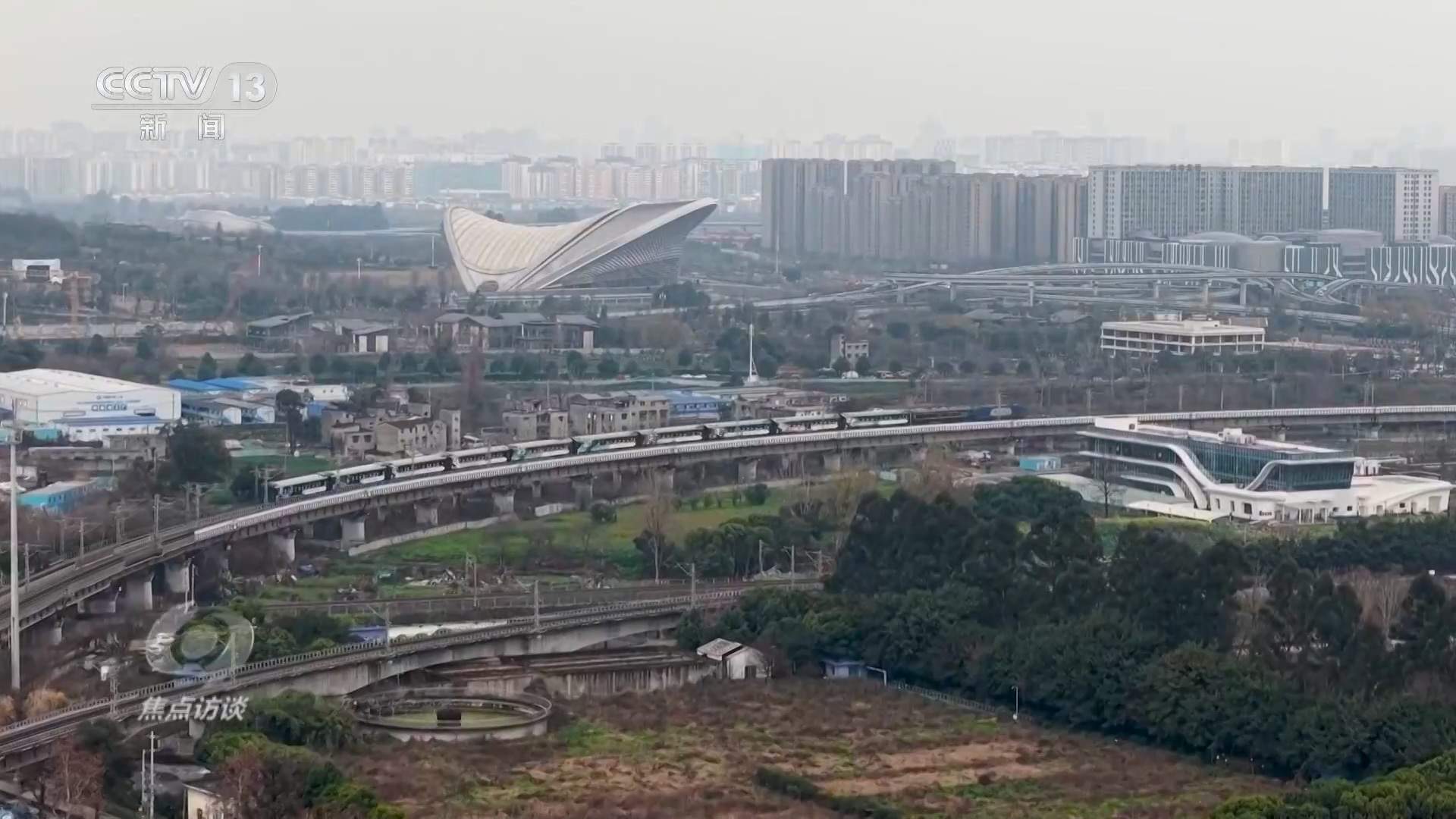 “适老化”服务助力老“游”所乐，“银发列车”解锁老年生活新方式