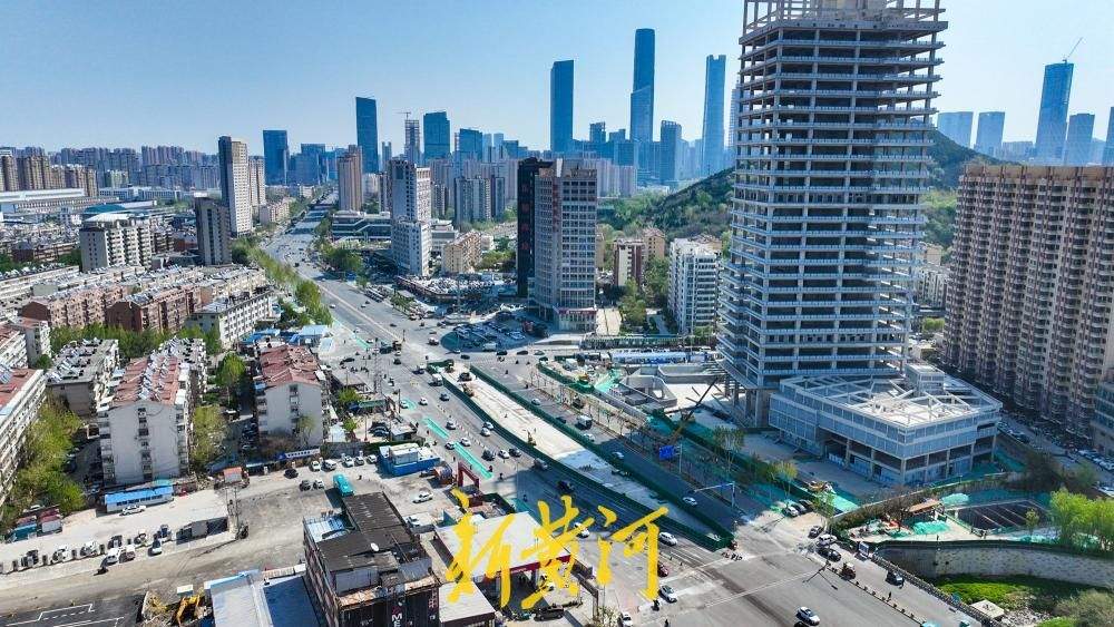 济南地铁6号线七里河站口道路“缝合” 工业南路快车道恢复双向奔赴
