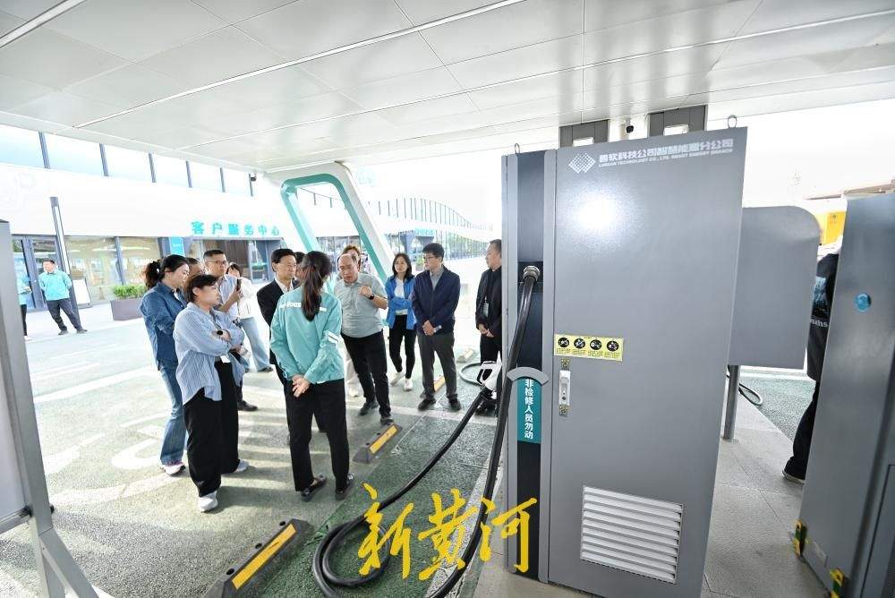 5分钟补能300公里、试点无人驾驶……济南起步区努力让“聪明车”跑上“智慧路”