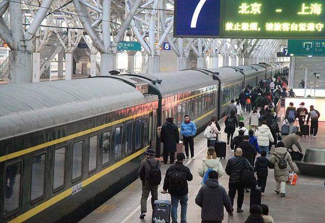 攻略来了！候补人多能否增加车次？12306回应