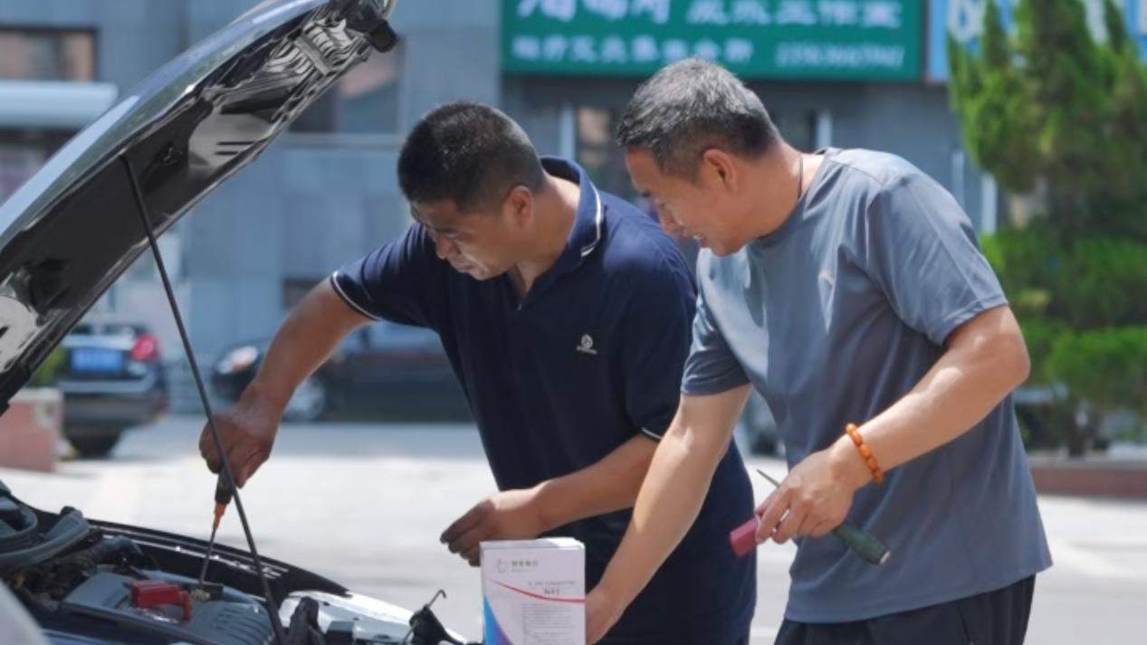 40余年坚守:骆驼蓄电池如何织就一张“中国式服务网”