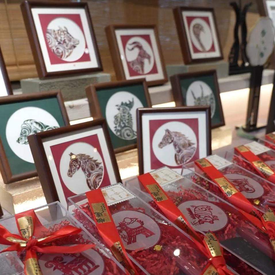 新春走基层·忙年｜走进非遗工坊，这里的年味忙“上新”