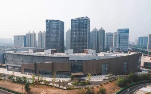 预计年底前开业！原地踏步两年后，鲁商银龙广场迎来“新东家”