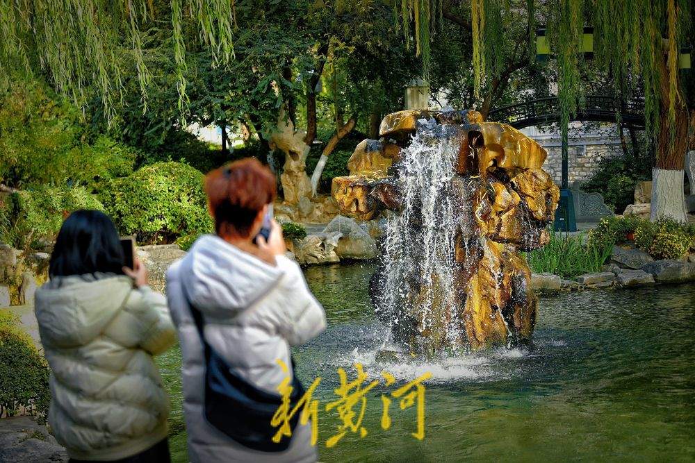 济南“月牙飞瀑”胜景持续在线突破100天