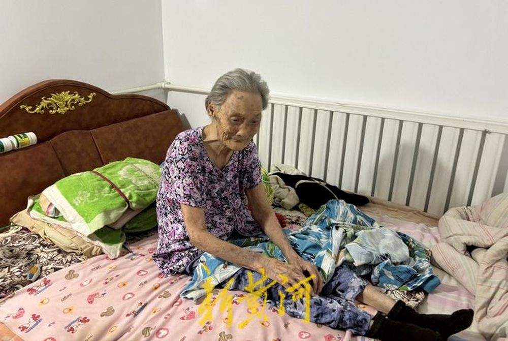 77岁儿媳照顾103岁婆婆，胜似“母女”有啥秘诀？这下公开了