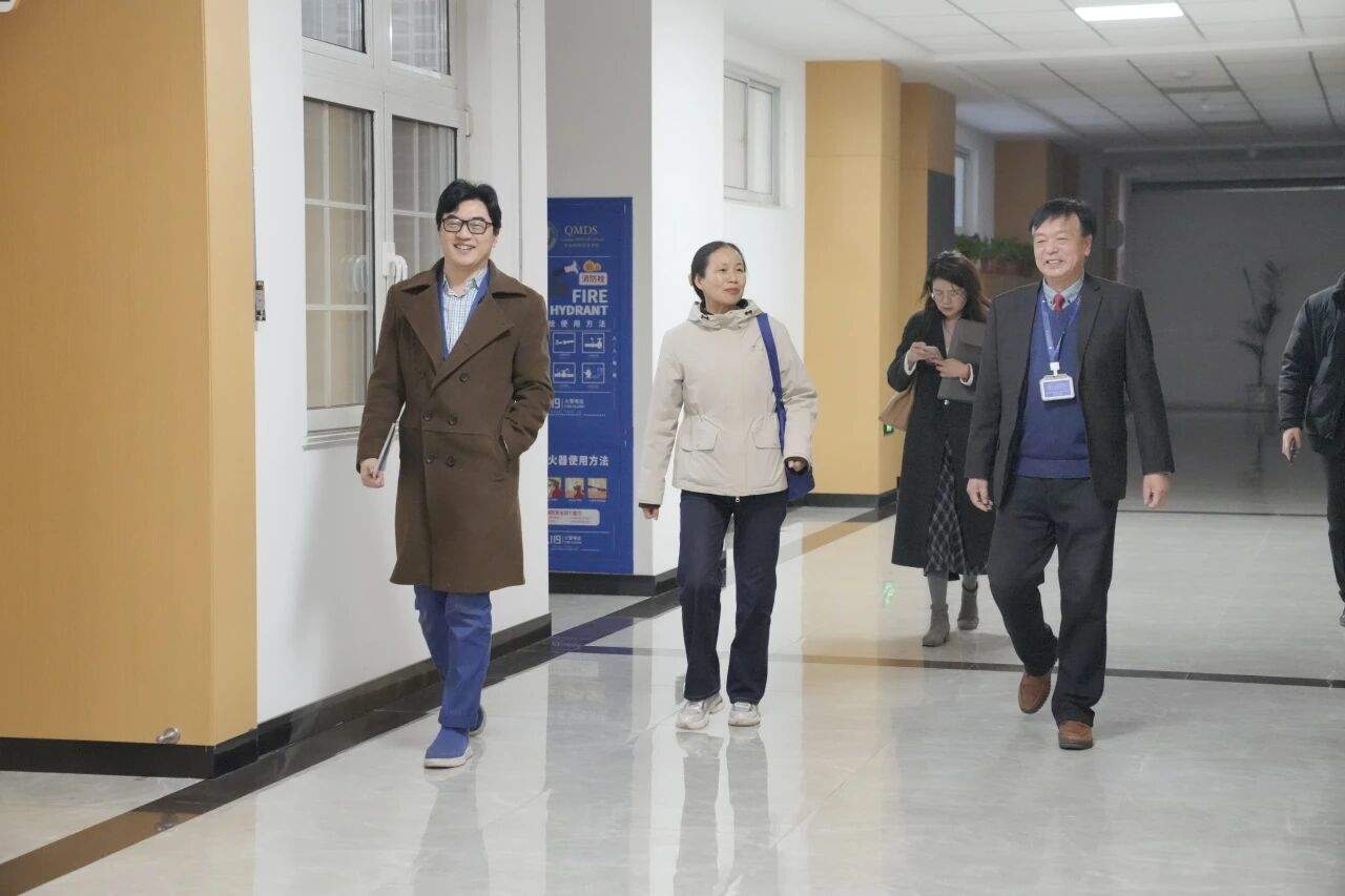 授牌！青岛明德双语学校正式成为北外国际授权剑桥CEQ考试备考中心