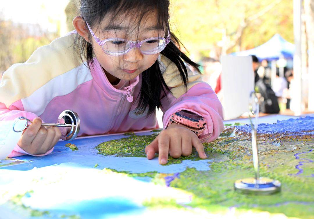 春假落地，把孩子“赶”出 教室之后……