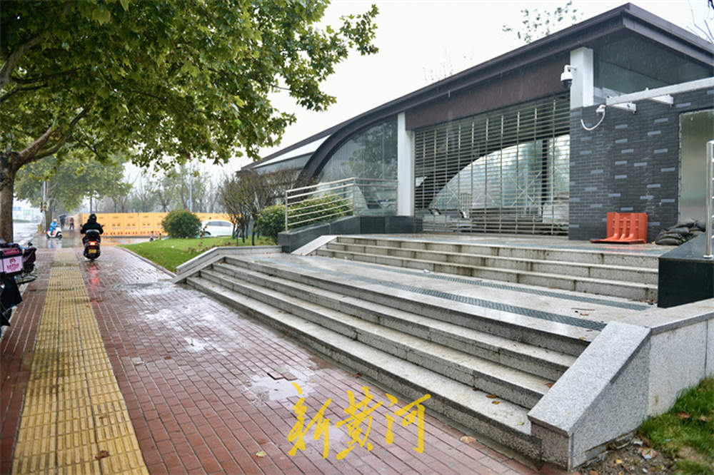 济南文博片区地铁站点出入口露脸，距山东博物馆百米之遥