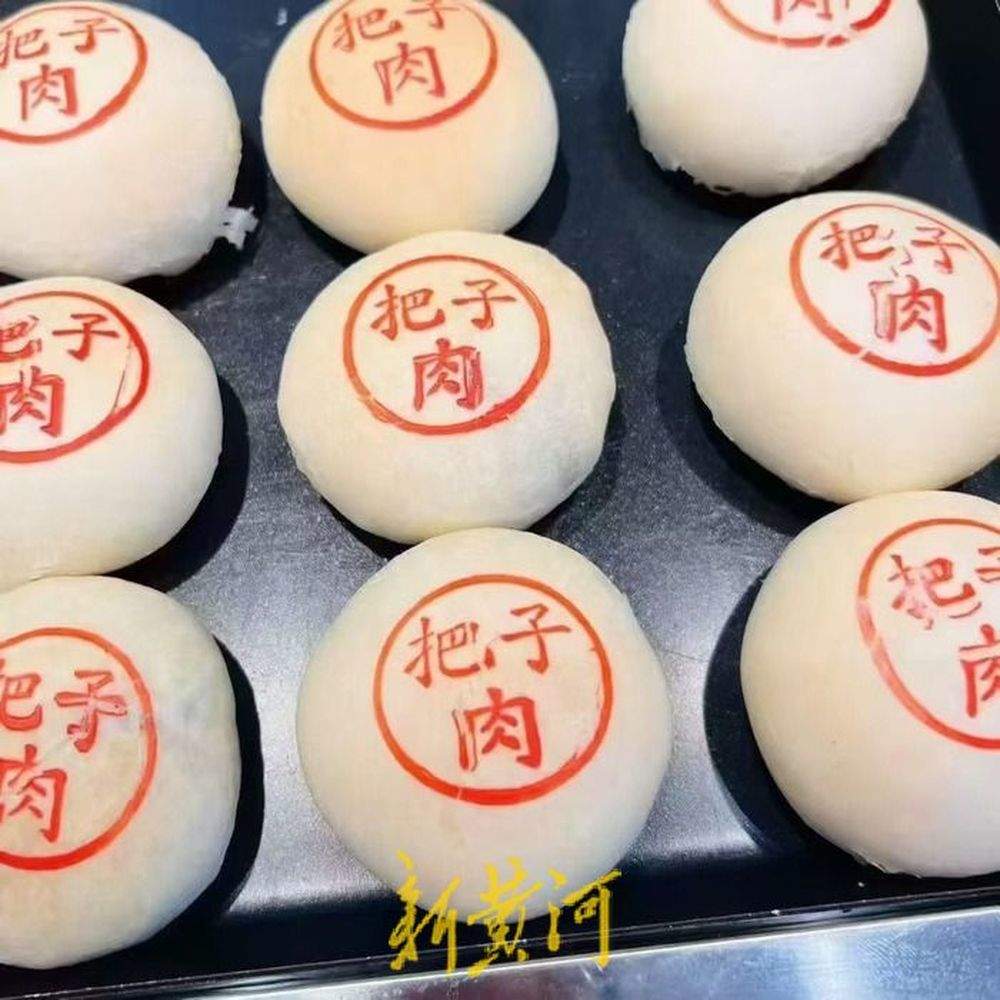 记者探访济南月饼市场:把子肉月饼爆火破圈,老味道月饼地位依旧举足轻重