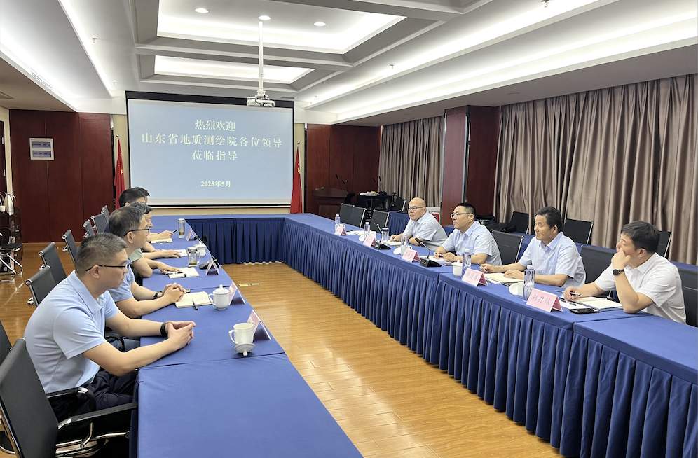 郭新国带队赴江苏学习调研