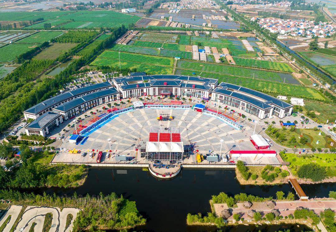 鱼台：“白富美”小龙虾跳动增收音符