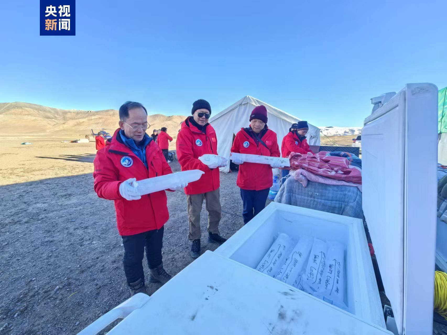 第二次青藏科考队发现青藏高原近400米最厚冰川