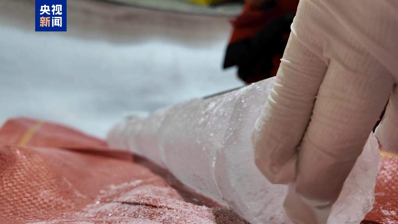 第二次青藏科考队发现青藏高原近400米最厚冰川