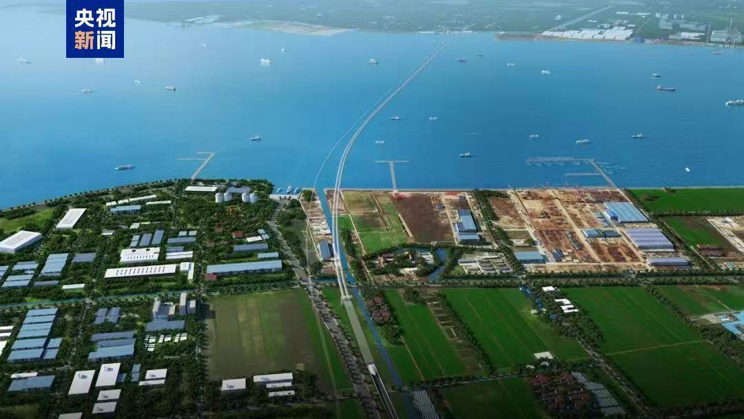 自主研制 最大直径 海太长江隧道“江海号”盾构机重要模块进场