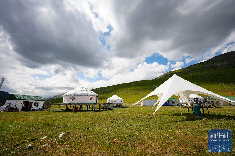 新疆阿禾公路正式通车