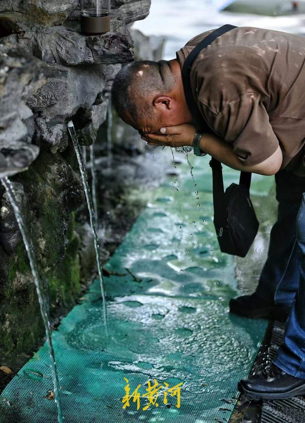 夏日寻凉好去处，济南护城河畔免费畅饮天然泉水