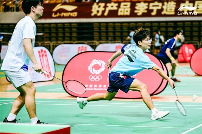 2025李宁杯羽毛球双打邀请赛济南站热血开赛 世界冠军赵芸蕾亲临现场，见证泉城巅峰对决