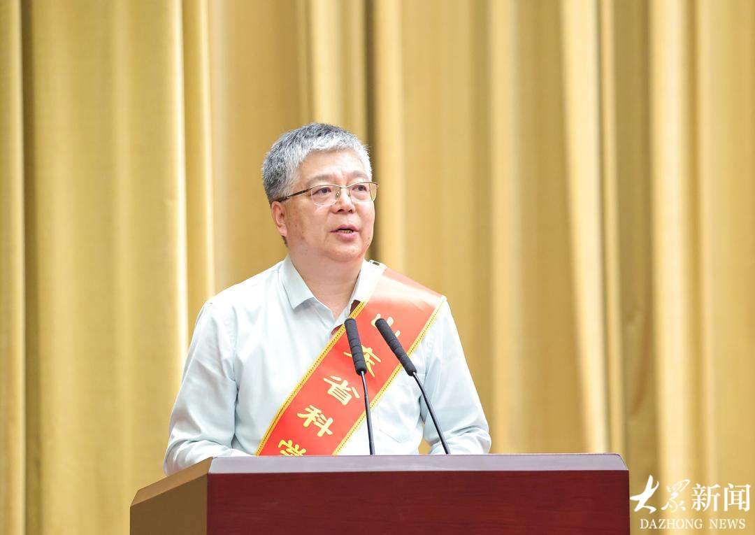 望岳谈｜“加减乘除”，山东让技术长在产业里