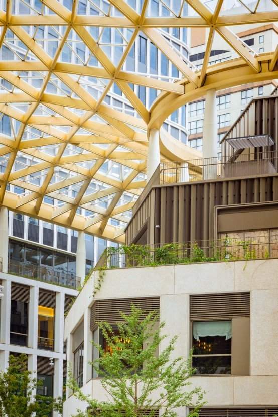 上海值得去的地标商圈：新天地东台里天幕下的慢生活